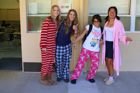 Carlmont students celebrated the Monday morning of Homecoming Week by coming to school without having to deal with the task of getting dressed.