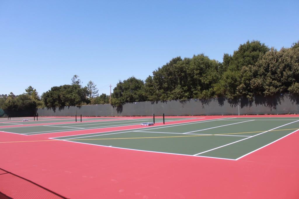 Carlmonts new tennis courts