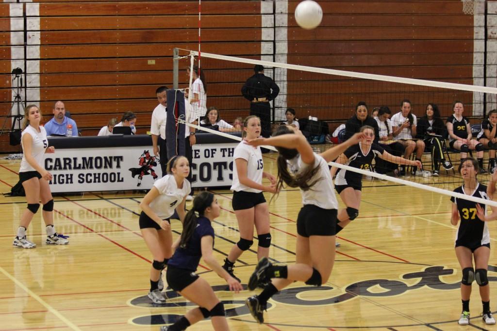 Frosh-soph+volleyball+successful+at+the+net