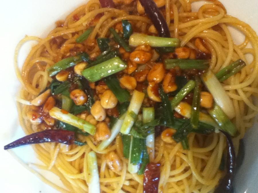 Kung+Pao+Spaghetti+at+California+Pizza+Kitchen+