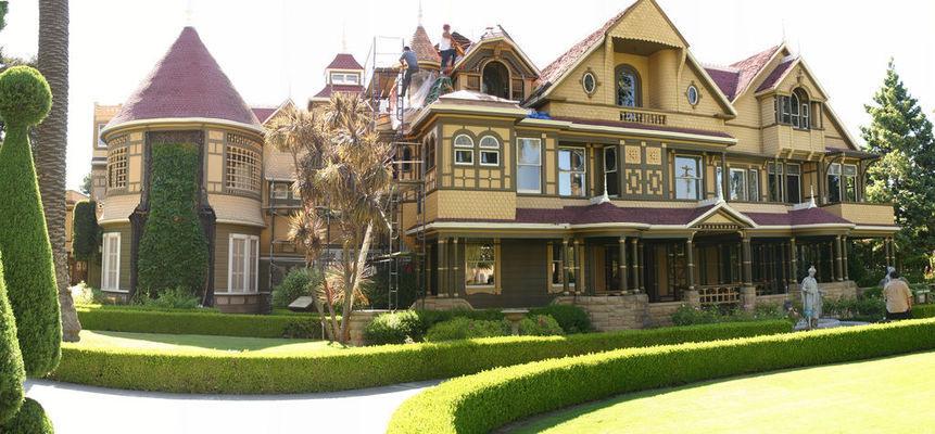 A view of the Winchester Mystery House. Photograph property of atlasobscura.com.