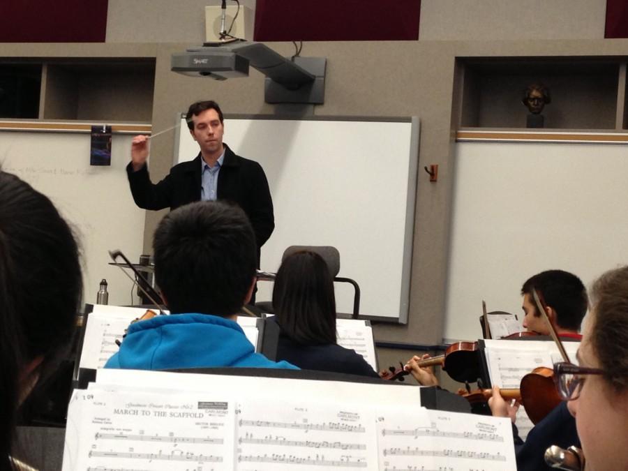Carlmont's Symphony Orchestra rehearses with Smart.