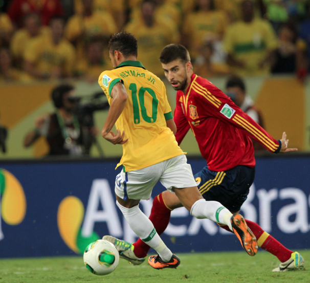 Neymar in the Confederations Cup
Photo from wikipedia.