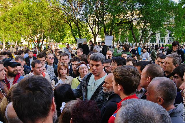 Boris Nemtsov rallies along with citizens against Putins regime.