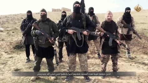  ISIS fighters deliver a message to Francois Hollande and to the French people.
