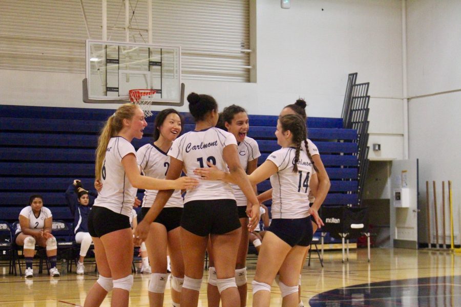Varsity+volleyball+celebrates+their+season+with+earning+the+most+wins+in+Carlmont+history.