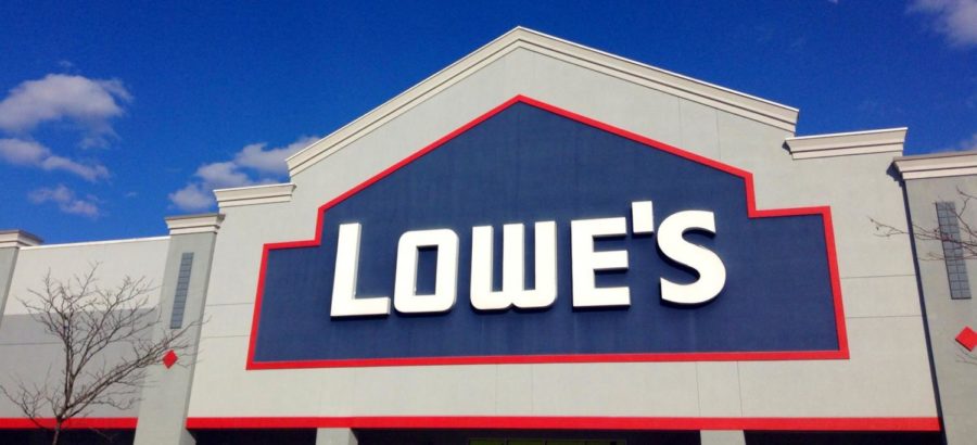 Lowes plans on closing 20 U.S. stores and 31 Canadian stores before February 2019.