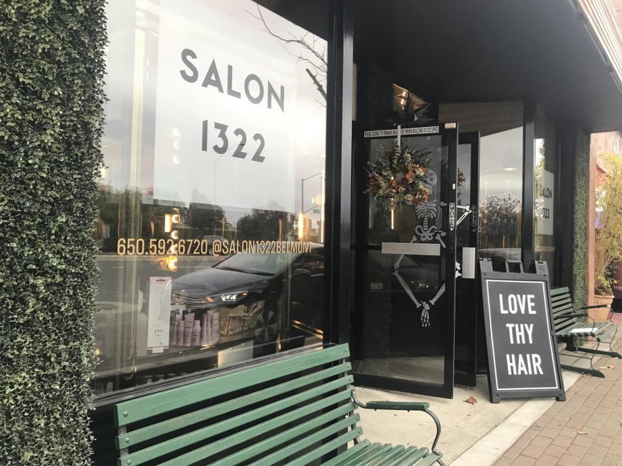 The front of the Salon 1322