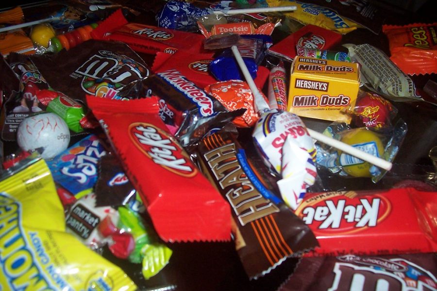 Halloween+often+leaves+behind+millions+of+dollars+worth+of+uneaten+candy.+