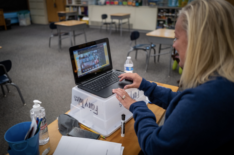 A teacher leads a zoom class – a responsibility many Bay Area teachers may need to take on due to student absences.

At least a quarter of my students has missed the better part of a week,” said Sequoia teacher Edith Salvatore. 