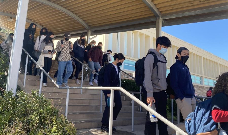 Despite the seven-minute passing period, many Carlmont students must rush to get to class on time because of the size of the campus and the sheer amount of stairs and steep slopes.