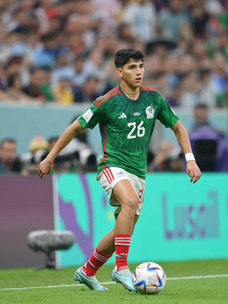 LUSAIL CITY, QATAR - NOVEMBER 26: Kevin Alvarez of Mexico in action during the FIFA World Cup Qatar 2022 Group C match between Argentina and Mexico at Lusail Stadium on November 26, 2022 in Lusail City, Qatar. (Photo by Dan Mullan/Getty Images)