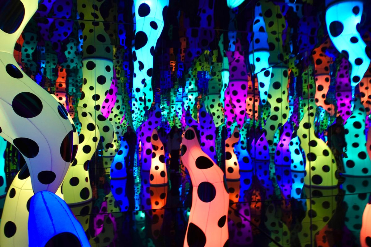 This image capture the LOVE IS CALLING exhibit in SFMOMA by Yayoi Kusama.