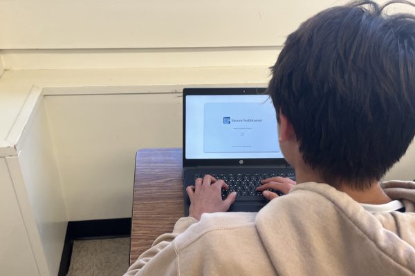 Carlmont junior Neel Sijp launching the CAASPP testing software. “After the test, I needed to use the restroom, and I needed an escort from a teacher for test security purposes,” Sijp said. “Although I got a mental break, it would have been better without the escort.”