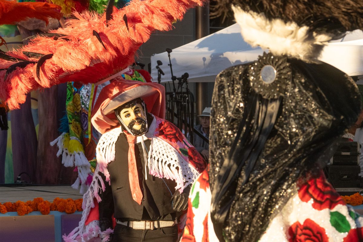 In Photos Redwood City’s Dia de los Muertos celebration unites