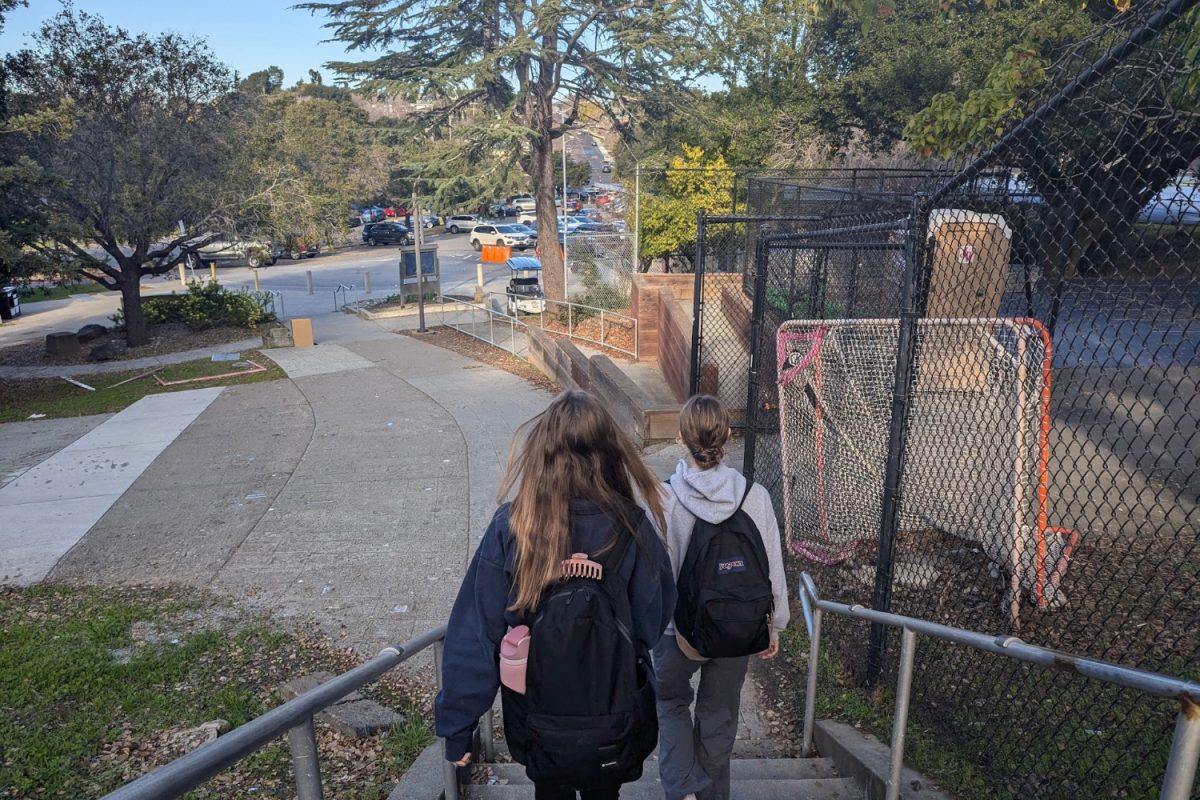 Students hurry to the Senior Lot after school to try and beat the traffic so they can get home faster. With a large student body and just two parking lots, navigating Carlmont after school is challenging due to the heavy traffic.