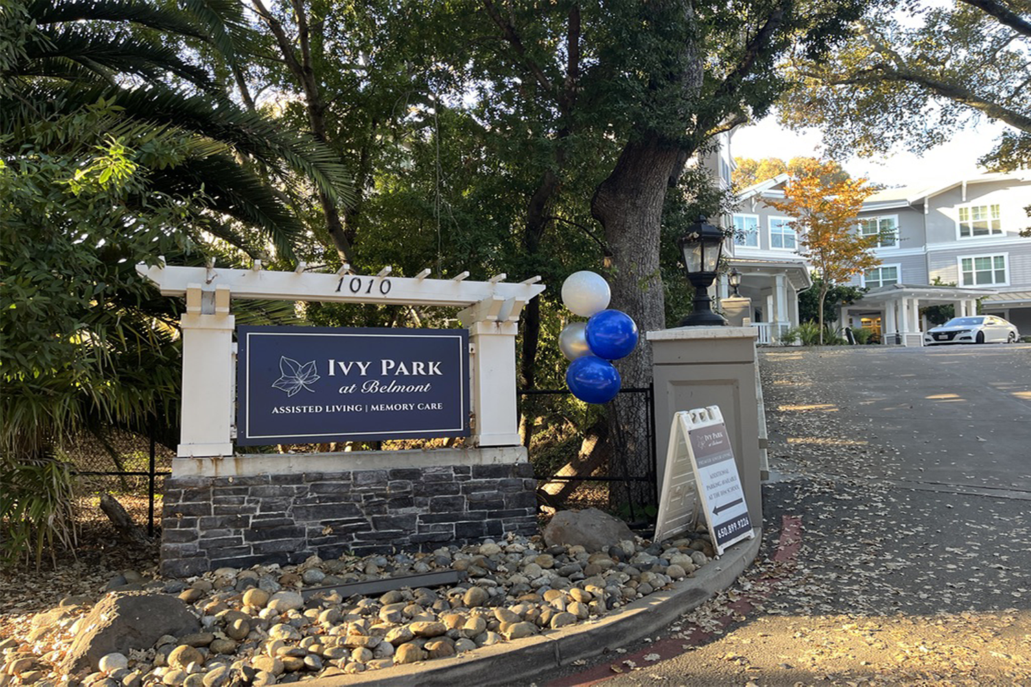Memory care centers like Ivy Park in Belmont, California, offer a reliable alternative to caring for someone with Alzheimer’s disease at home. Many caregivers find that home care becomes too difficult as the disease progresses, so memory care centers become the next best option. 
