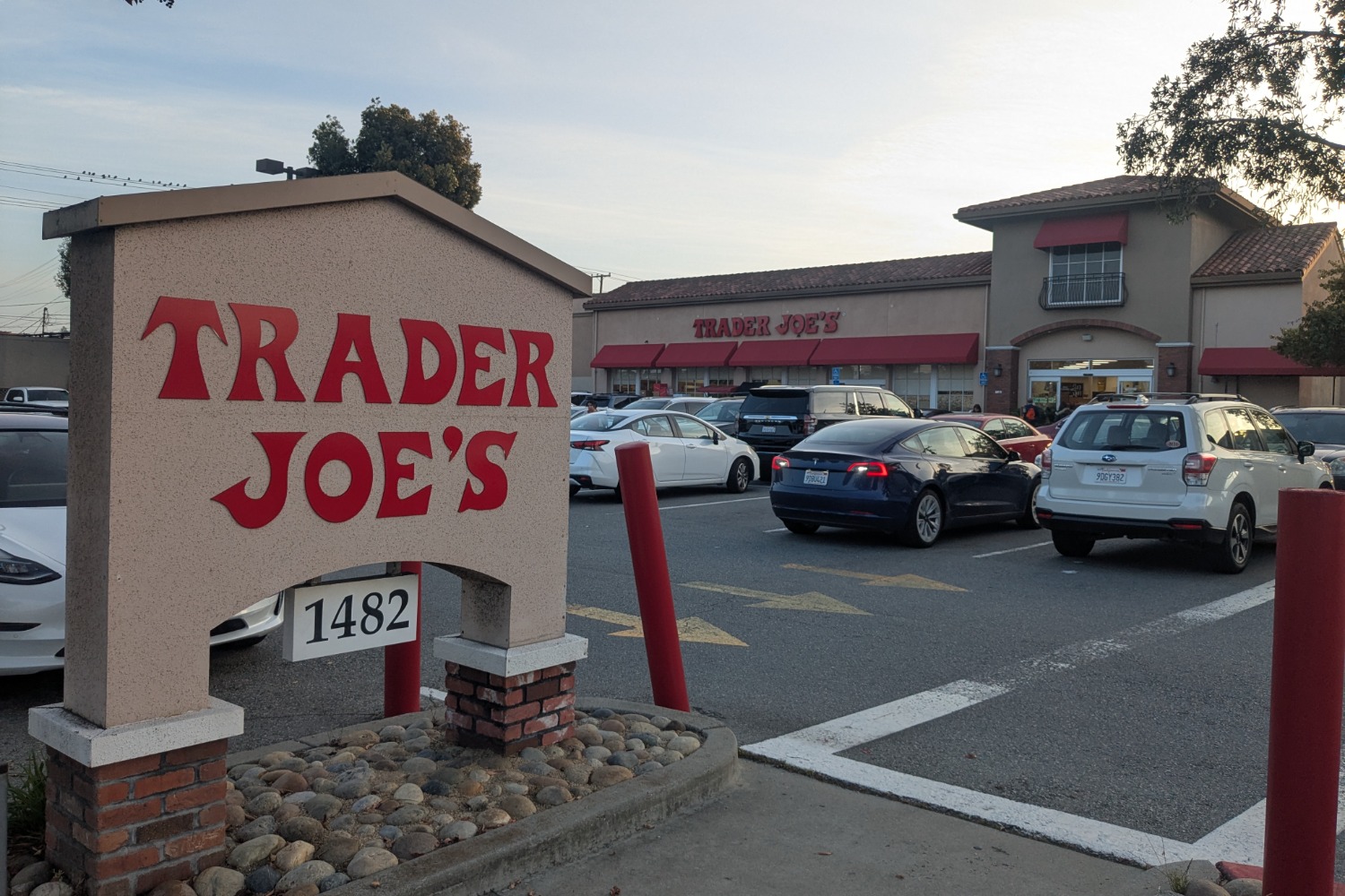 Trader Joe’s buzzes around dinner time as shoppers rush to get last-minute items. Many people are regular shoppers at Trader Joe’s, and part of this can be attributed to the company's marketing. “I think Trader Joe’s has a really cool view of marketing or approach to marketing themselves to be different than I’m going to call it a standard grocery store,” said Michele Schneider, a marketing and real estate executive and founder of Montecito Consulting.
