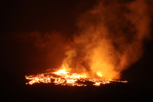 The day before its eruption, Kilauea shows clear precursory activity, including episodic lava fountaining, gas emissions, and incandescence along its summit. Drawn by a once-in-a-lifetime chance, tourists hiked over a mile in the rain through Hawaii Volcanoes National Park to witness the magma spectacle. “That was the 13th eruption I’ve seen, and it just gets more and more incredible every time,” said Sarah Williams, who works the front desk at Hawaii Volcano House, a hotel on the rim of Kilauea.