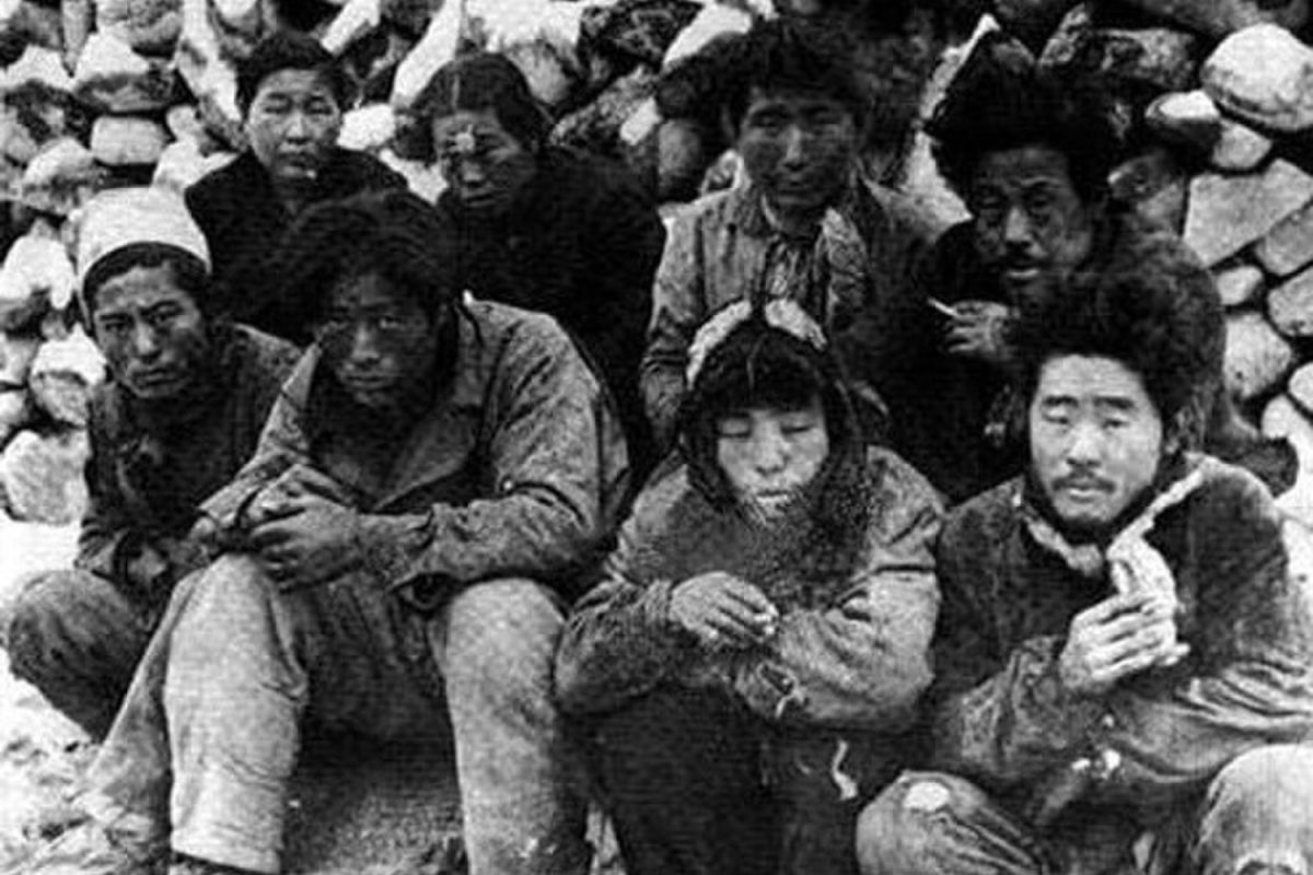 A group of Jeju civilians await execution. Taken in May 1948, the picture highlights the effects of a brutal crackdown on dissidents in Jeju and the human lives that were lost.